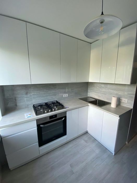 Кухонный гарнитур шкаф мебель