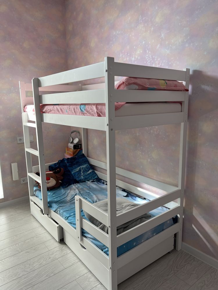 Продаю детскую двухъярусную кровать