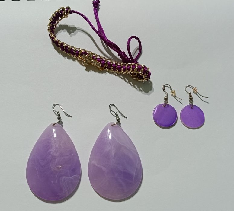 Бижута, колиета, гривни, обеци