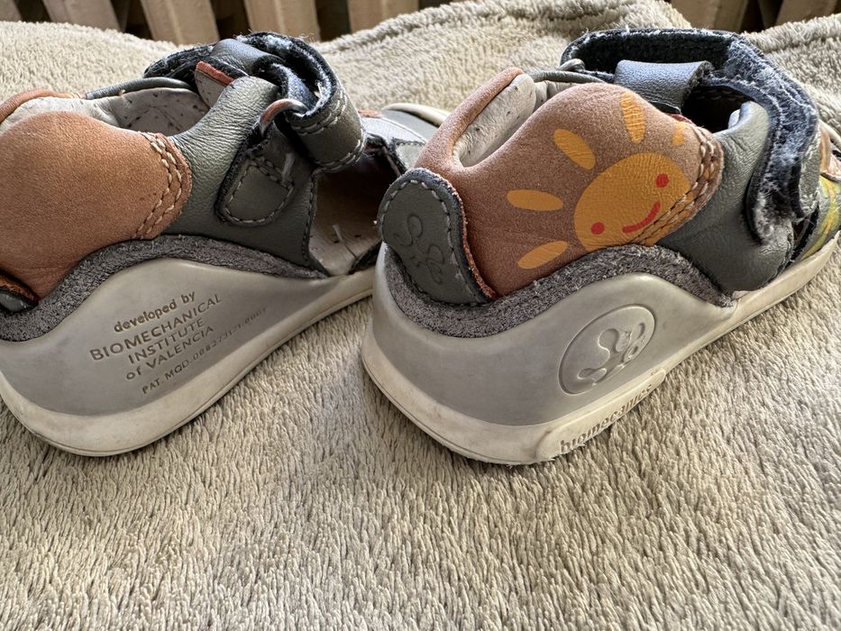 Sandale biomecanics 20