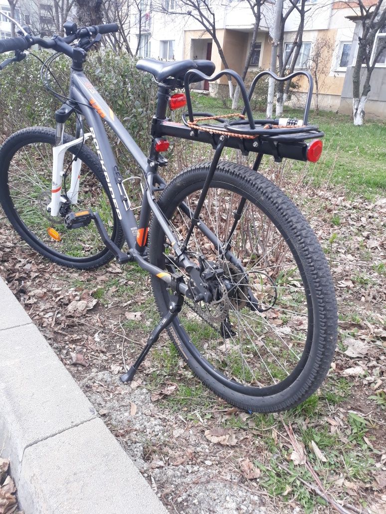 Vând bicicleta rockrider TS120.