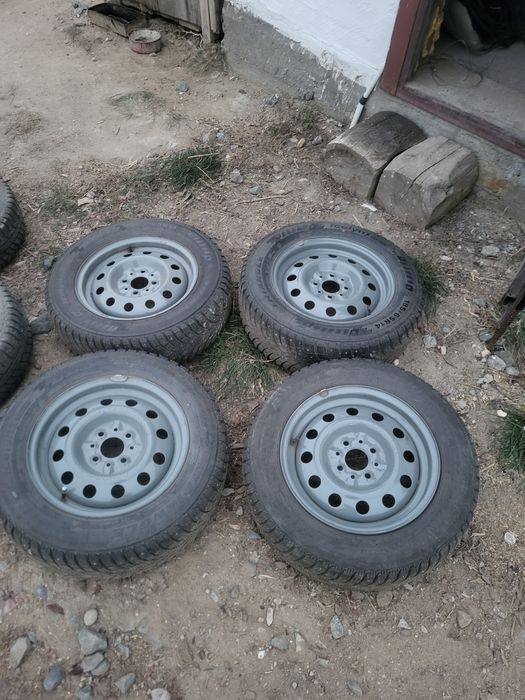 Продам зимние шины