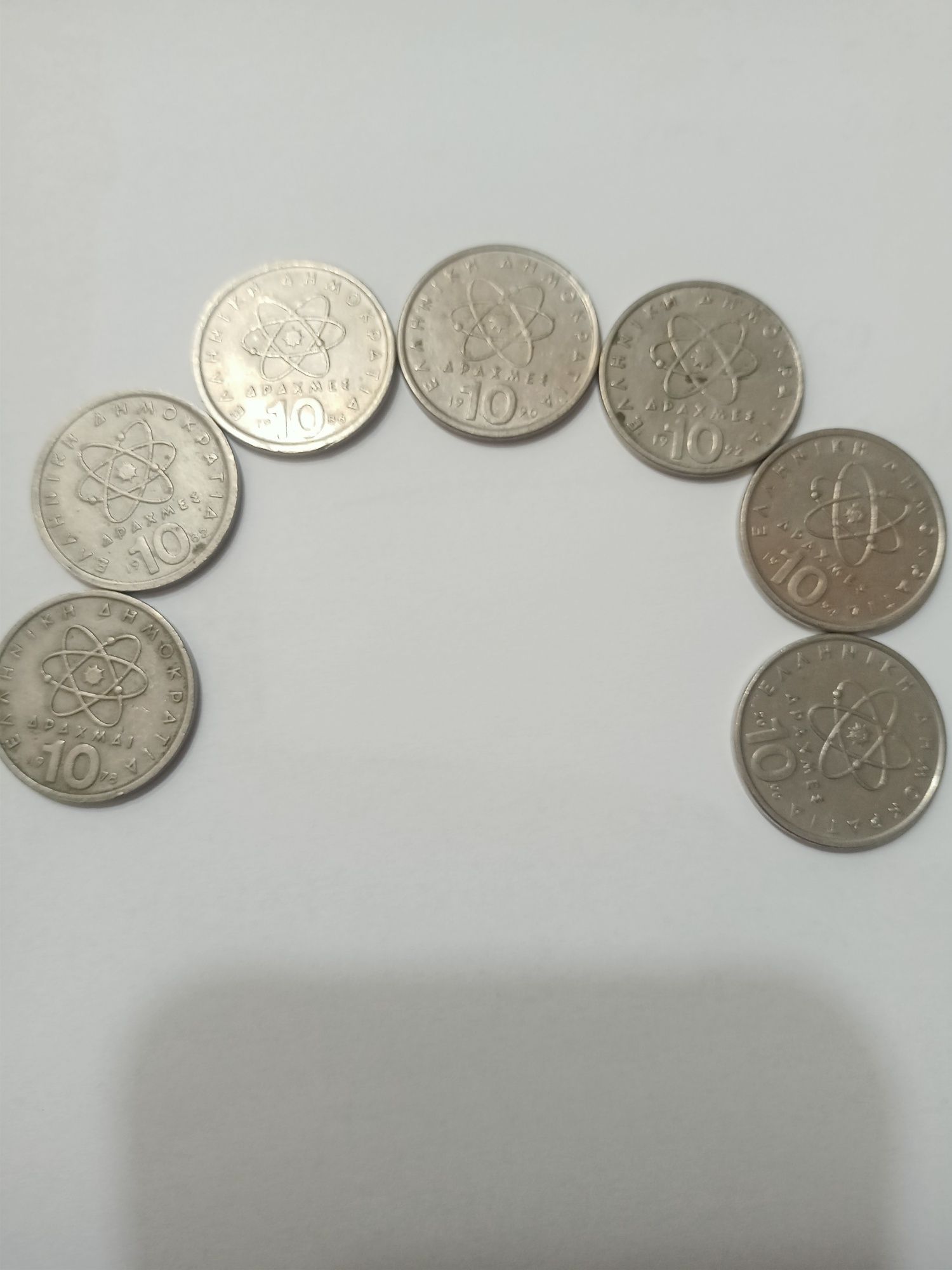 Сет 50 драхми, 9 бр. монети, сет 20 драхми - 22 бр., сет 5 лева - 1974