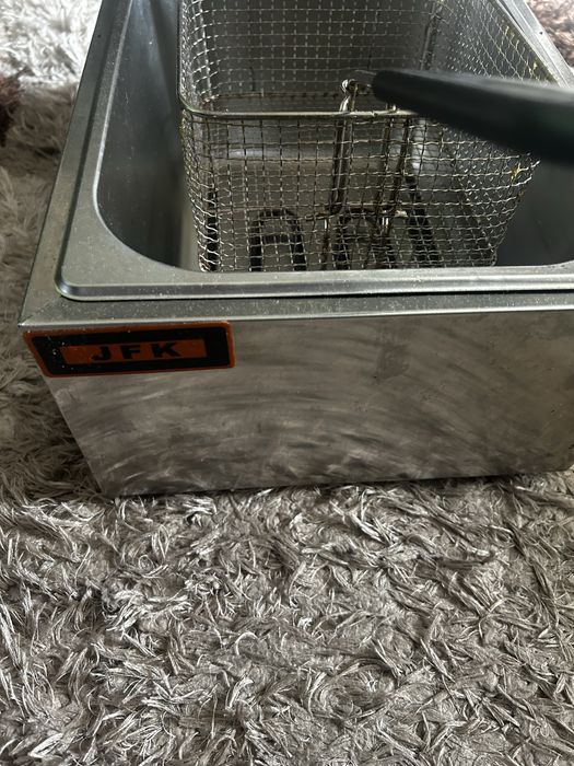 Фритюрник ползван броени пъти