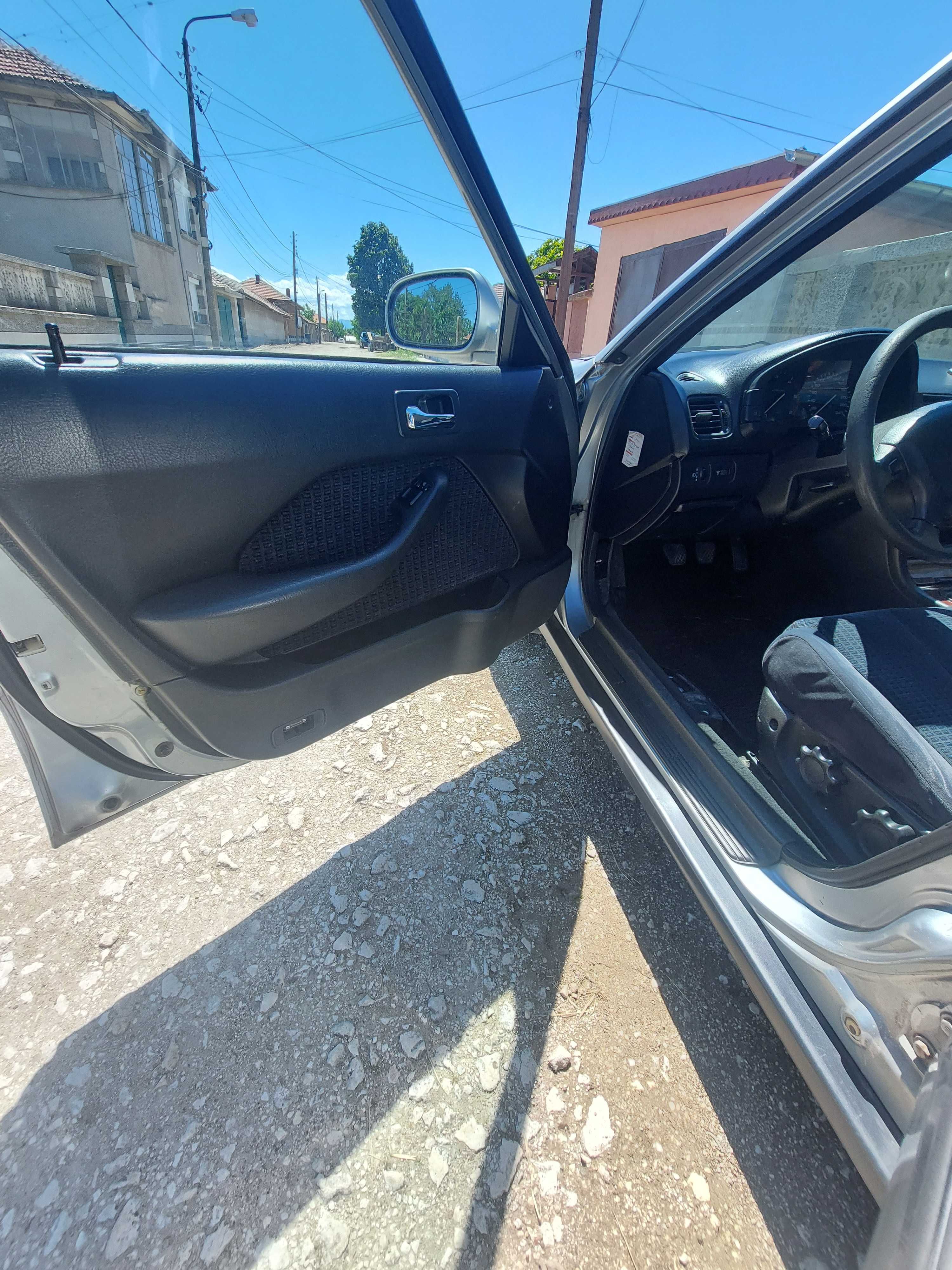 Honda Accord 1997, сив металик