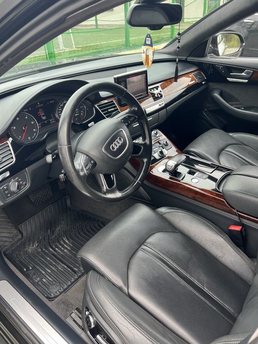 Audi A8 Bussiness Long, Full option