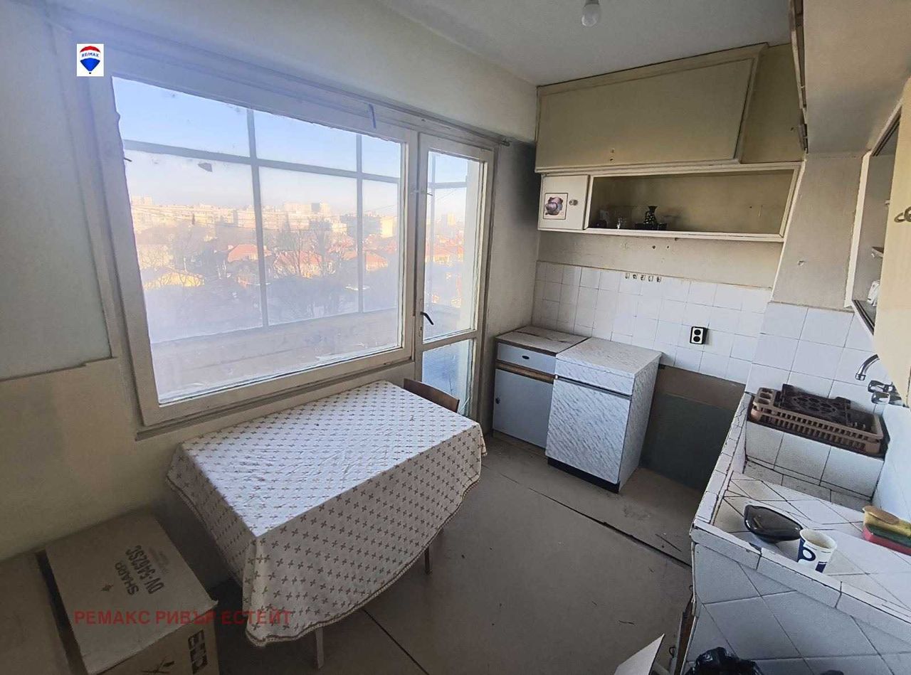 Продава се Двустаен апартамент в Русе, Родина 2 - 62 кв.м за 1049 €/кв.м - Снимка #1