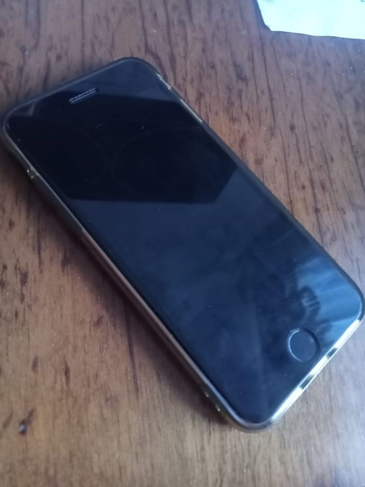 IPhone Se2022 64 Акб100