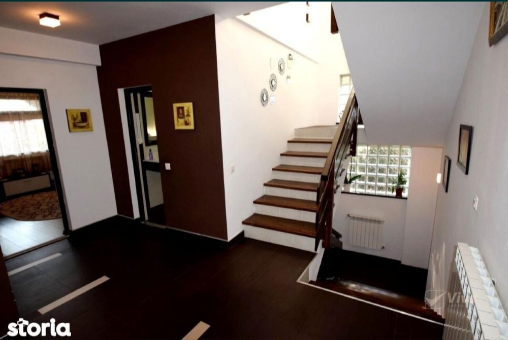 Vila  în Valea Lupului, 350 m2