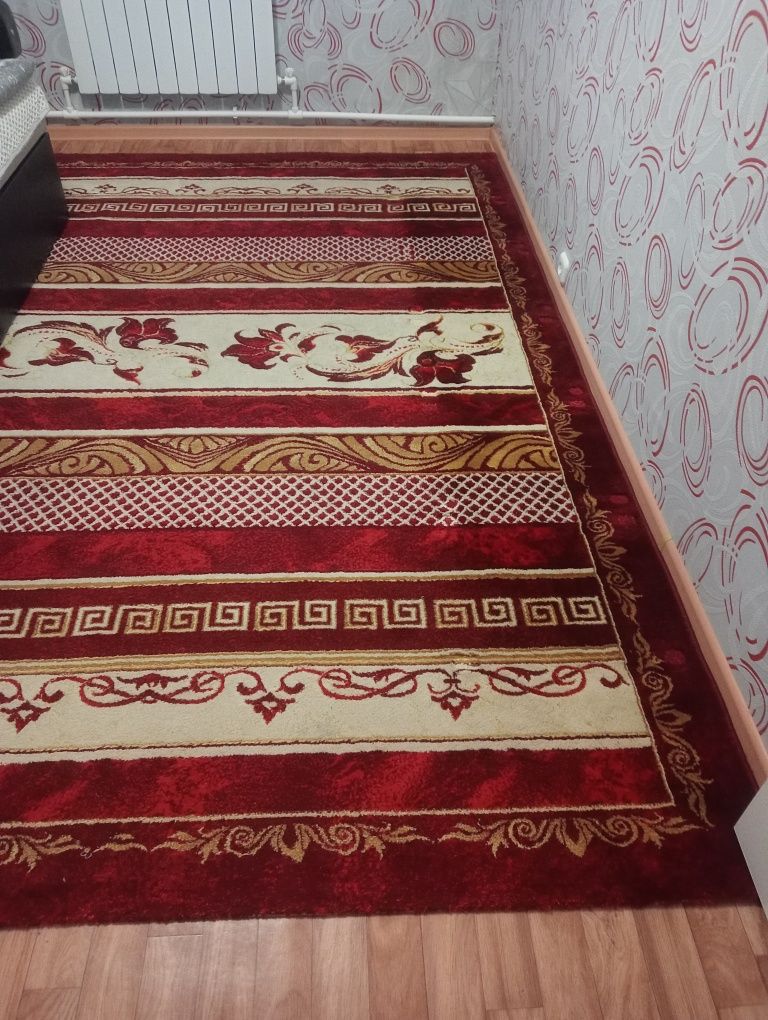 Ковер в отличном состоянии