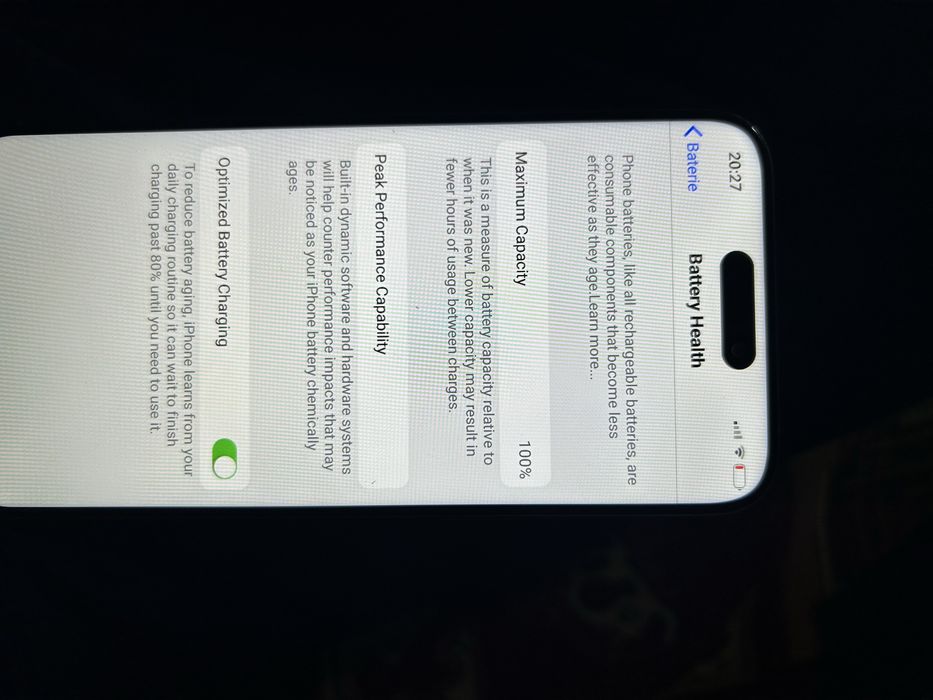 Iphone 16 pro max fara defecte