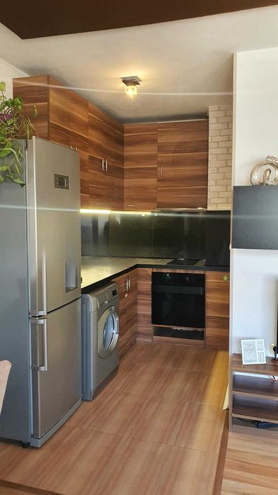 Дава се под наем Двустаен апартамент в Пловдив, Христо Смирненски - 60 кв.м за 375 € - Снимка #2