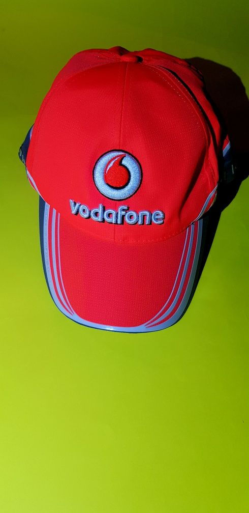 Шапка   Vodafone McLaren Mercedes