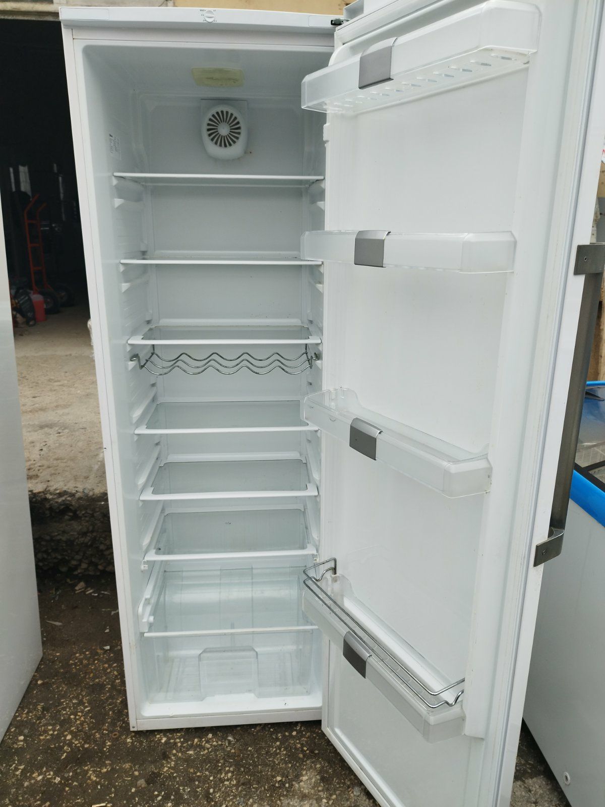 Хладилник / Охладител Gram
