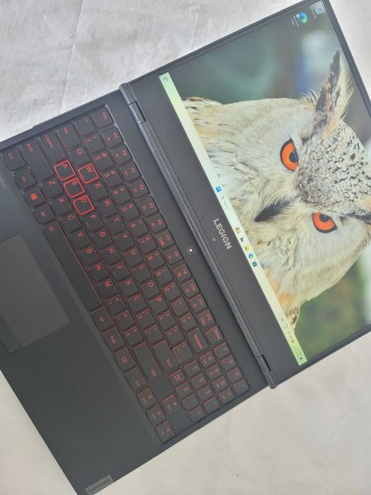 Lenovo Legion Y7000 - Проблем