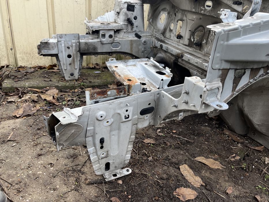 Lonjeron logan pret pe buc