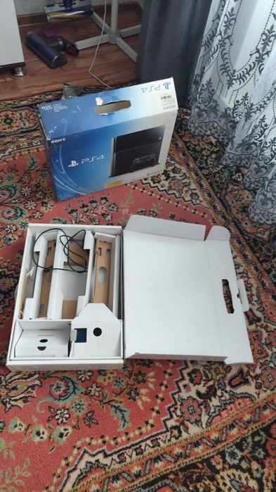 Продам пс4 фат (взломанная)