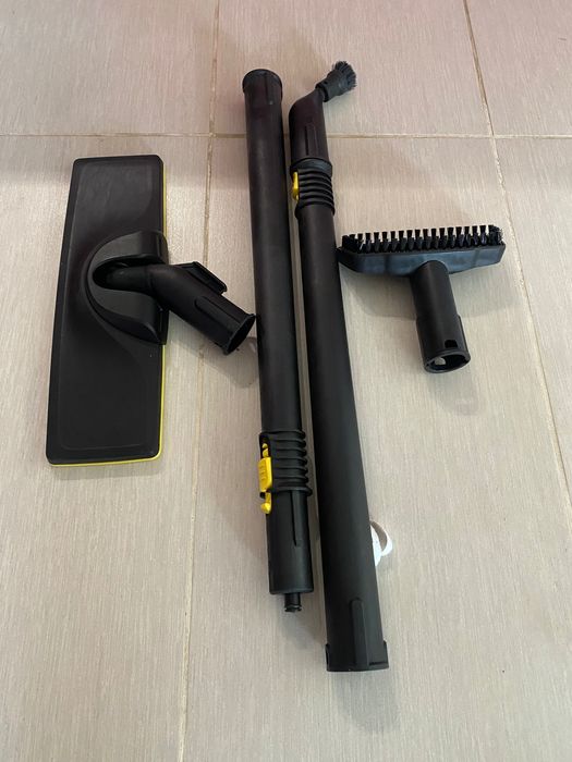 Vând curățitor cu abur Karcher sc4