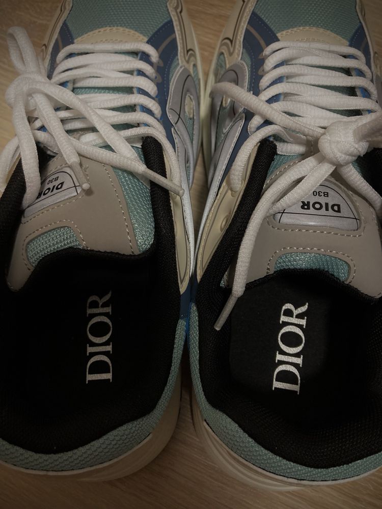 Dior b30 blue and white