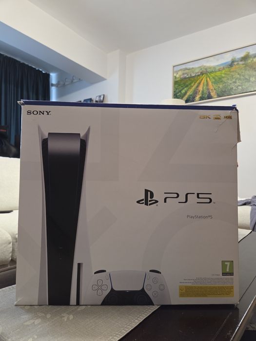 Vand PS5 Disc edition + 2 jocuri + 1 controller