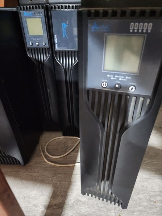 Ибп Бесперебойник smart ups 3квт,аккумулятор отдельно