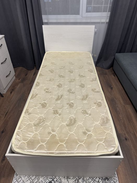 Односпальная кровать