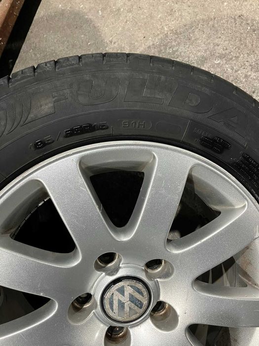 Гуми с джанти 195/65R15 за VW Passa