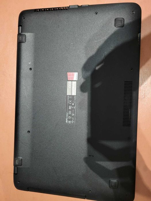 ASUS 17.3" X751 Intel Core i3-4010U 1.7G Laptop 12 GB DDR3L 240 GB SSD