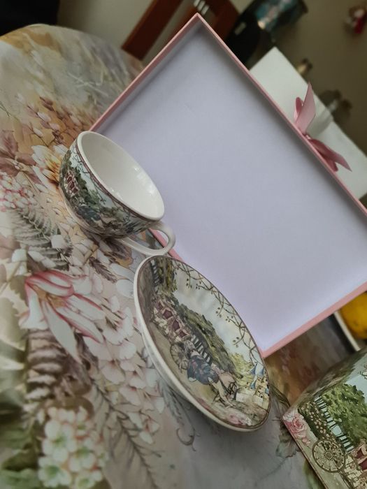 Нови,порцеланови чаши