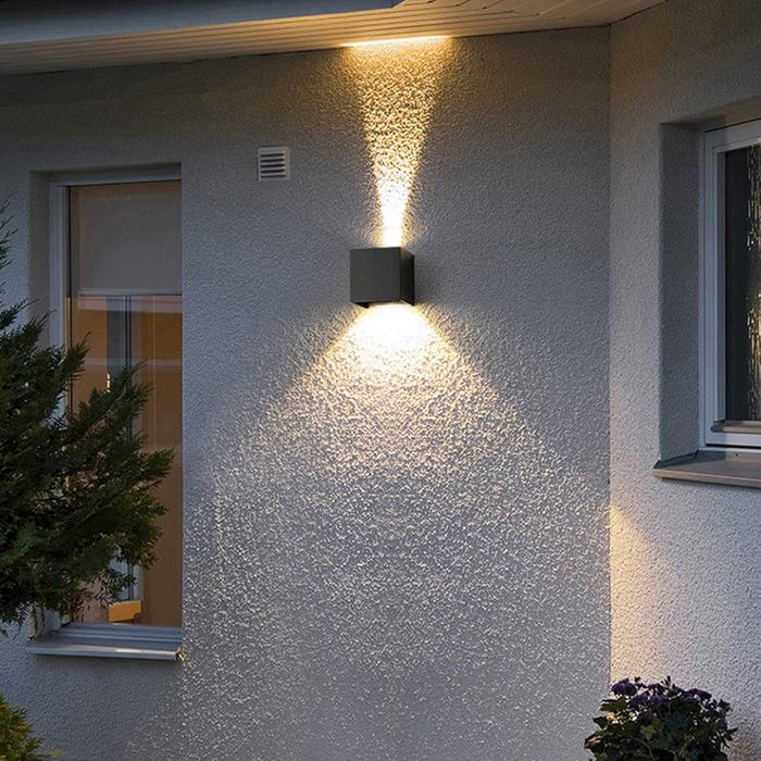2 броя черни външни LED аплици 12W IP65 4000K регулируеми