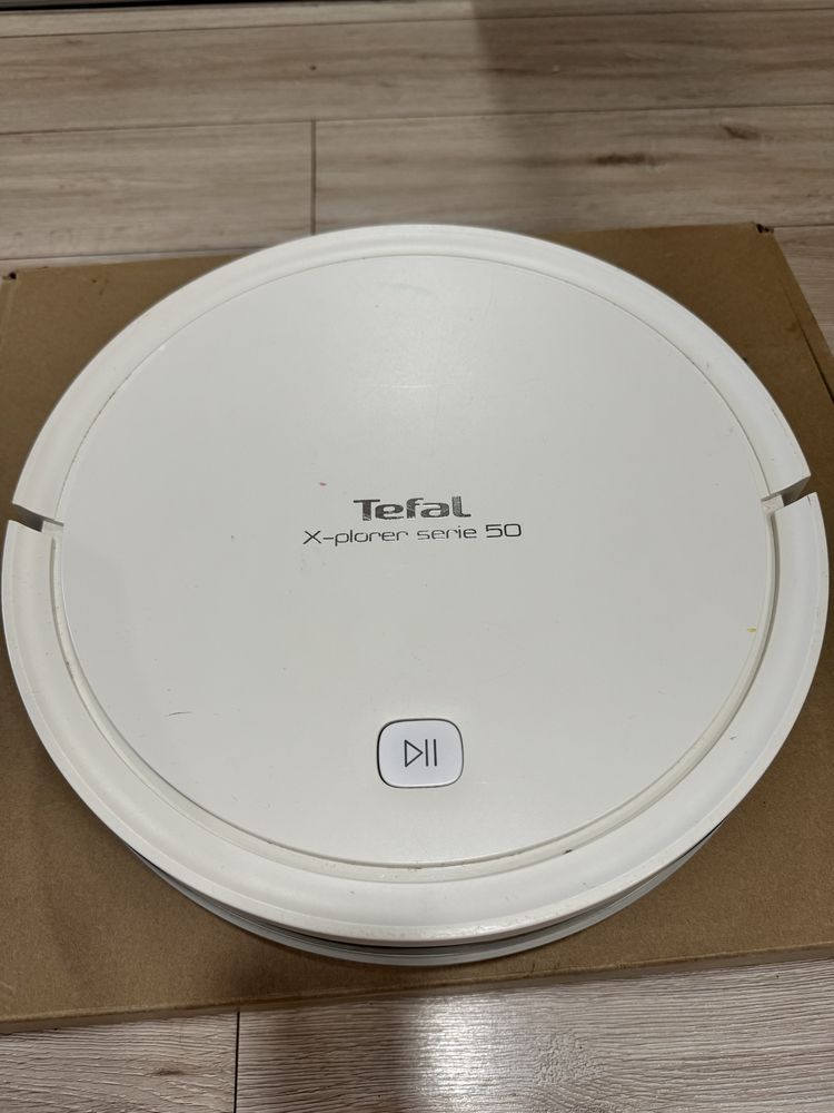 Продам робот пылесос Tefal