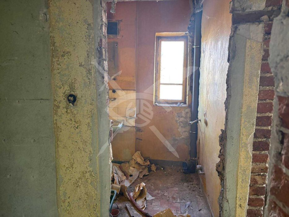 Продава се Многостаен апартамент в София, Център - 110 кв.м за 2082 €/кв.м - Снимка #3