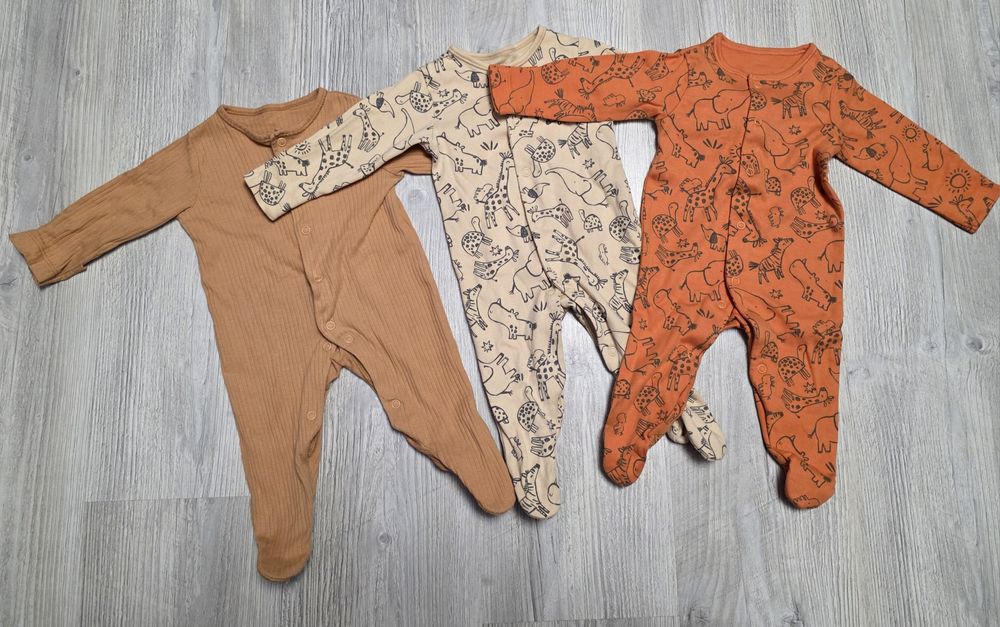 Set 3 body-uri Nutmeg, 0-3 luni