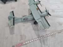 jucarie avion din tabla