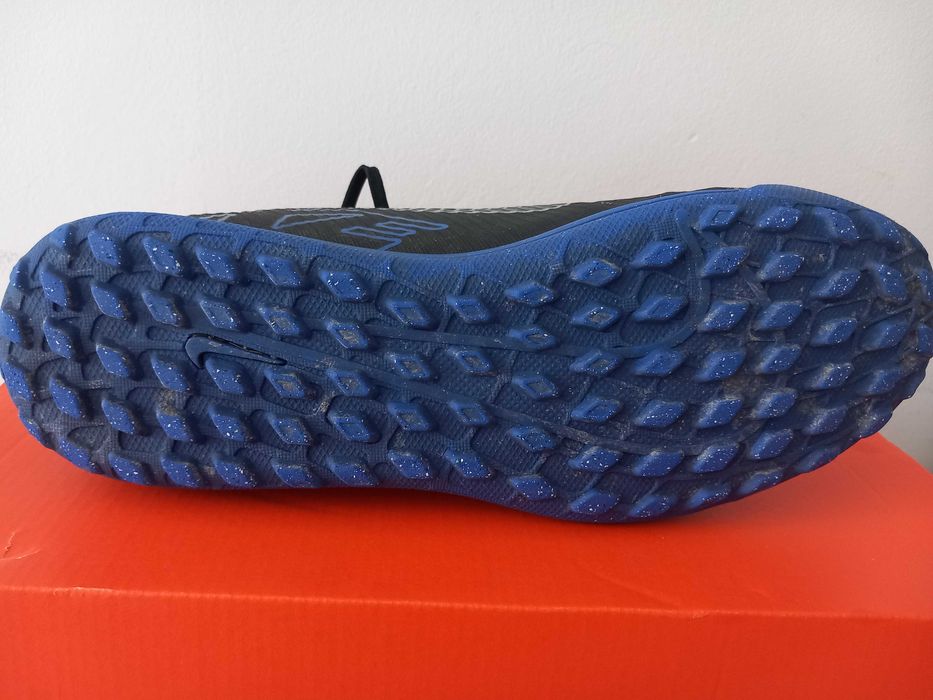 Футболни обувки  Nike - бутонки, стоножки