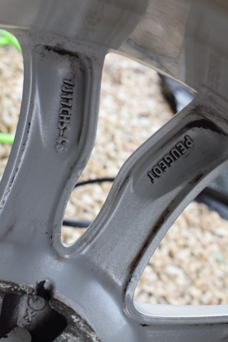 17 цола Оригинални Джанти 5x108  Peugeot Пежо 508.308