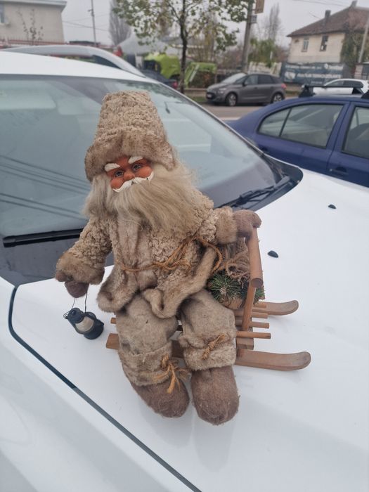 De vânzare figurine vechi