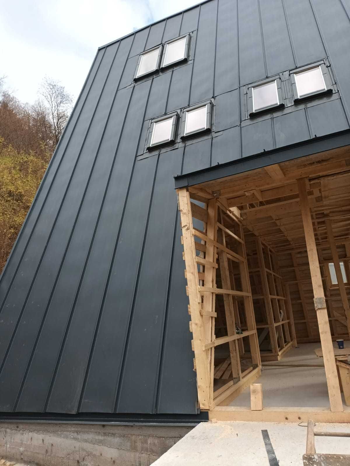Vand casa si cabana in forma literei A din structura de lemn