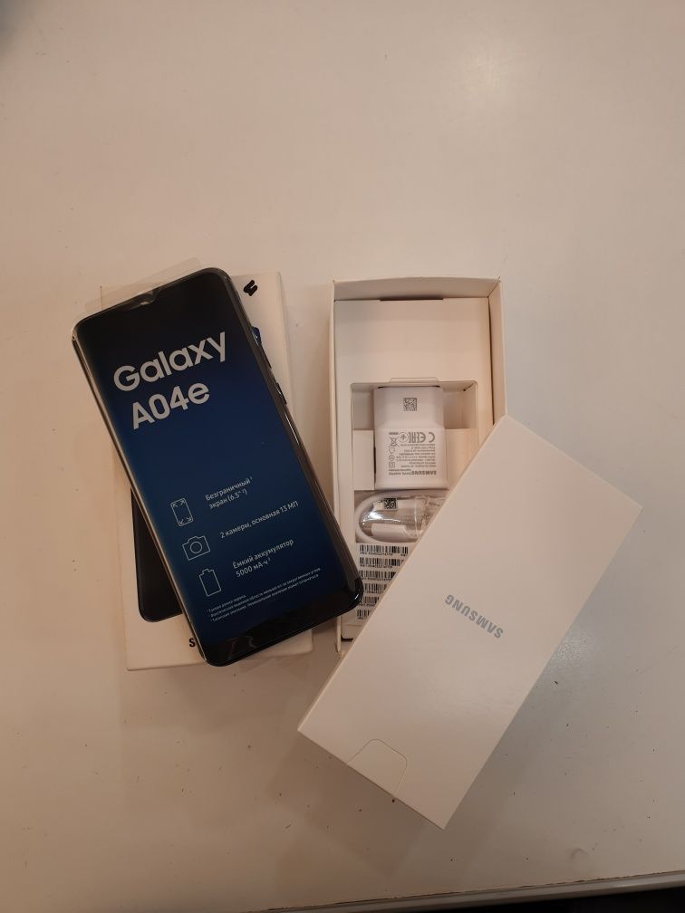 Samsung Galaxy A04e 3/32GB Чёрный