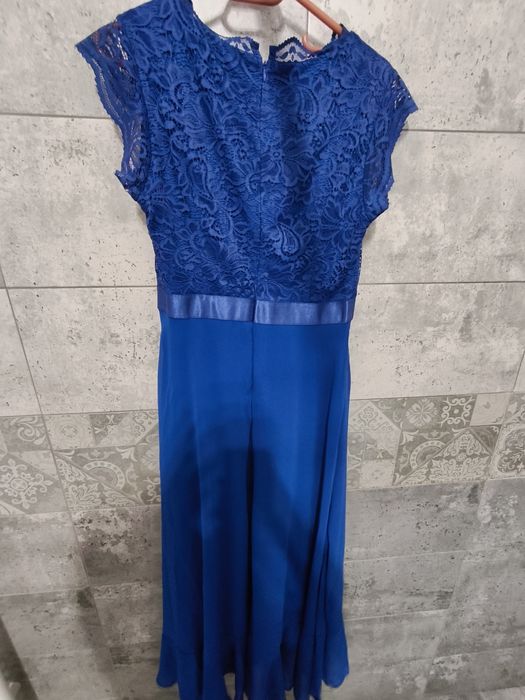 Rochie lungă elegantă Dressystar – model Vokuhila, albastru regal, măr
