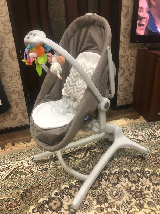 Люлька-стульчик фирма Chicco