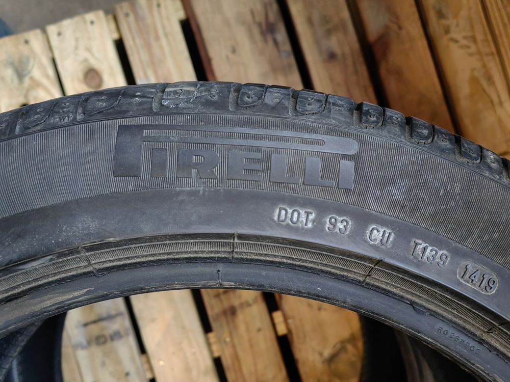 235/45R17 2-бр Pirelli Cinturato