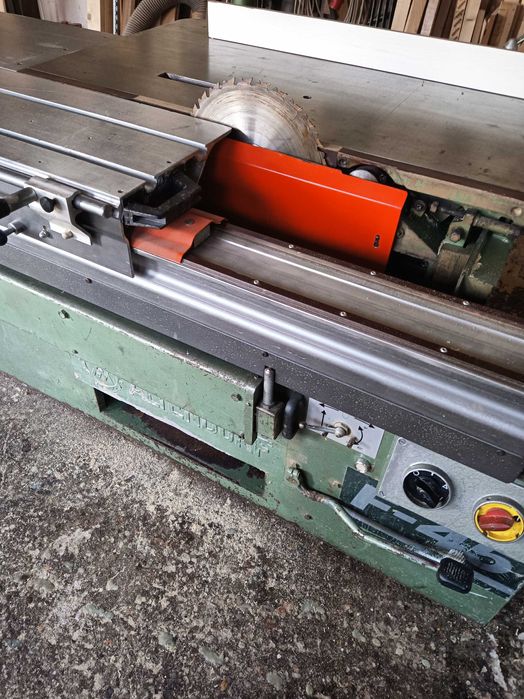 Utilaje tamplarie circular cu masa mobila