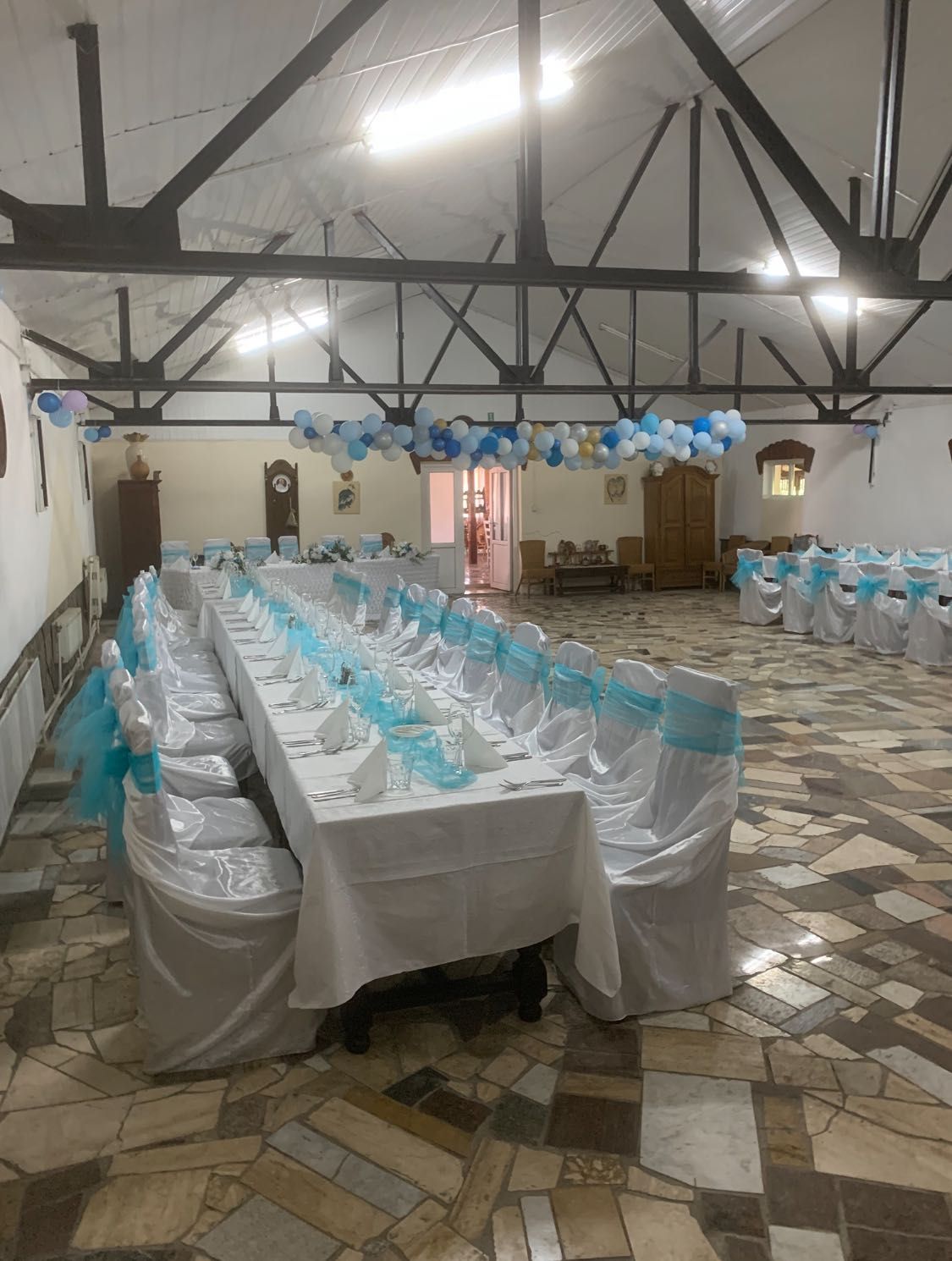 Cabana capacitate mare
