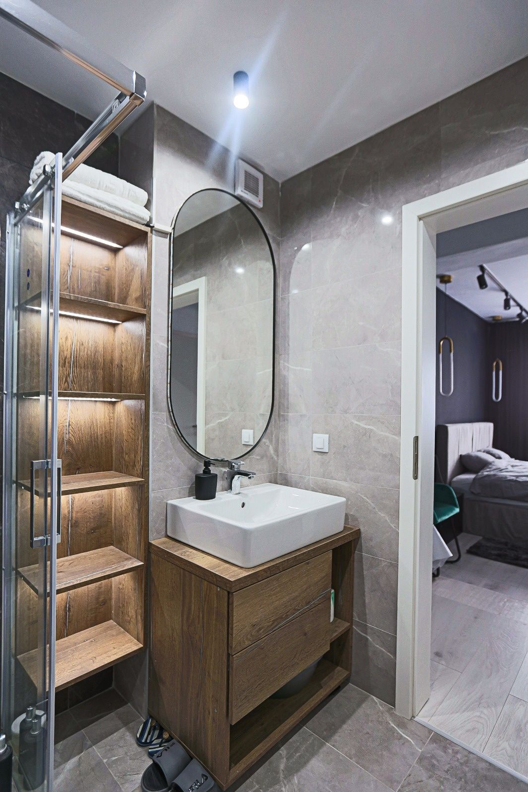 Inchiriez apartament 3 camere, premium
