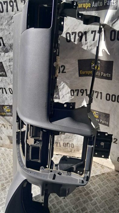 plansa bord Volkswagen Touran an 2004-2010 cod 1T1857067