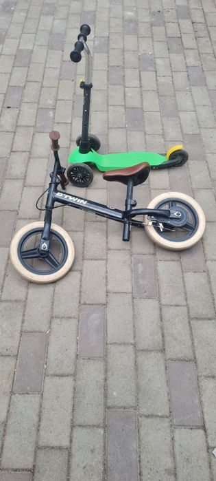 Bicicleta fără pedale Oxelo și trotineta cu 3 roti Dechatlon