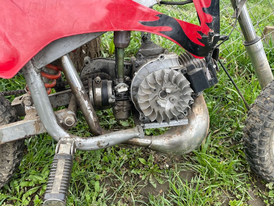 Vând motor copii 49cc