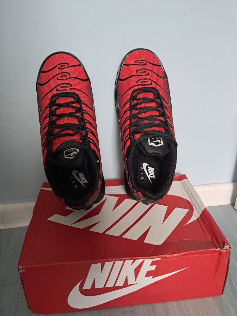 NIKE Спортни обувки AIR MAX PLUS