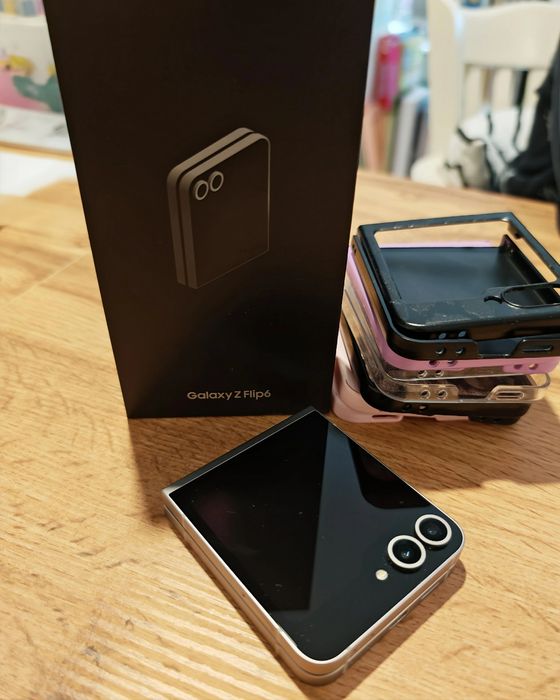 Samsung galaxy flip6